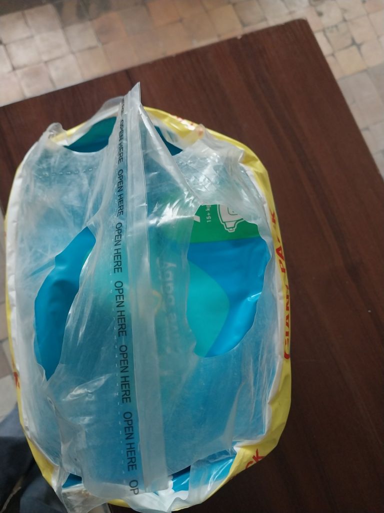 Підгузники фірма Pampers, ціна 430 грн. Підгузки  фірма Dada, ціна 250 грн. - фото фото фото 3