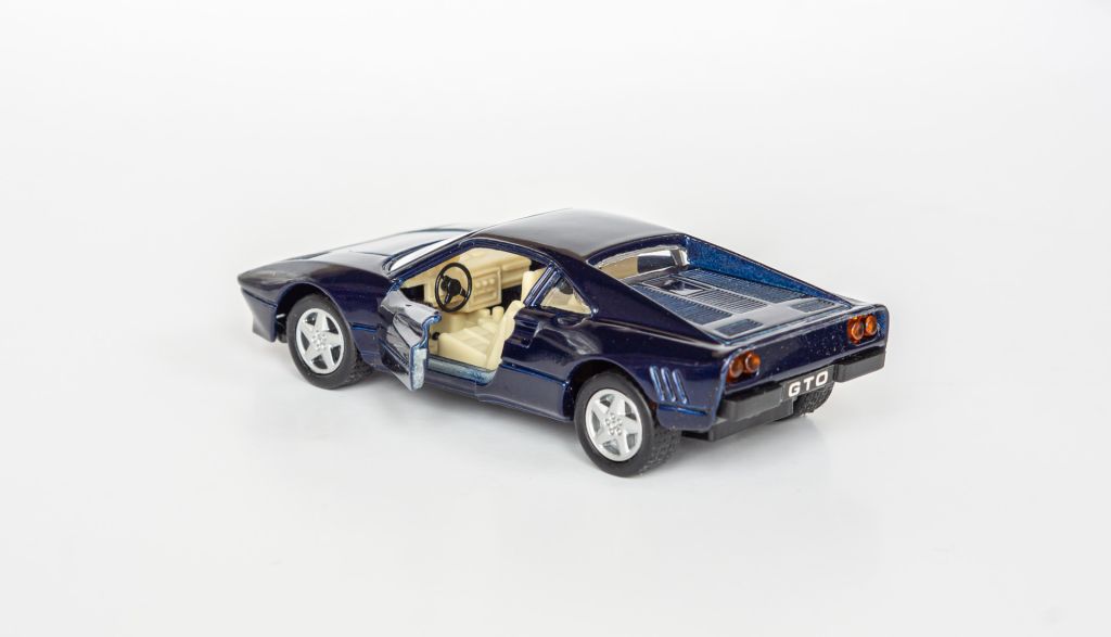 1:36 Ferrari 288 GTO 1984-85 blue metallic, Maisto Shell Collezione - фото фото фото 3