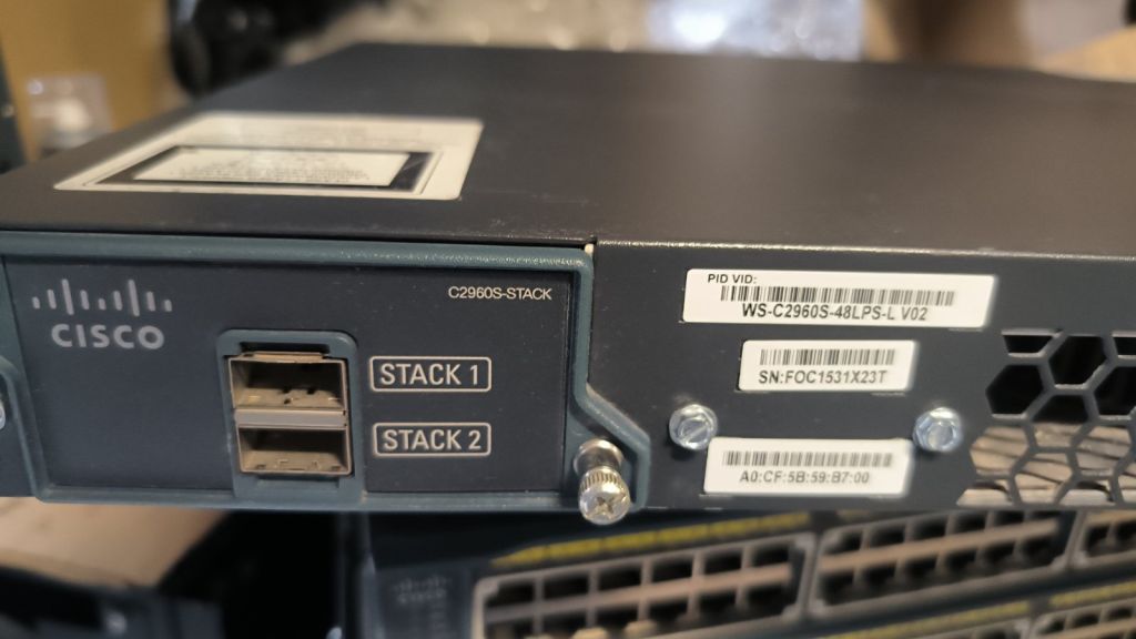 Комутатор Cisco WS-C2960S-48LPS-L S Series POE+ - фото фото фото 4