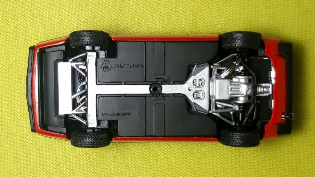 Модель 1/43 Lotus Esprit 79       (AUTOart) - фото фото фото 7