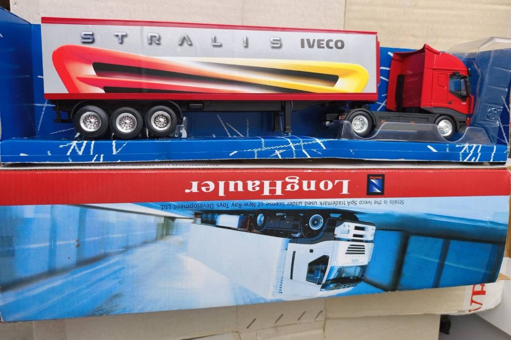 Iveco Stralis  by New Ray 1/43 - фото фото фото 6