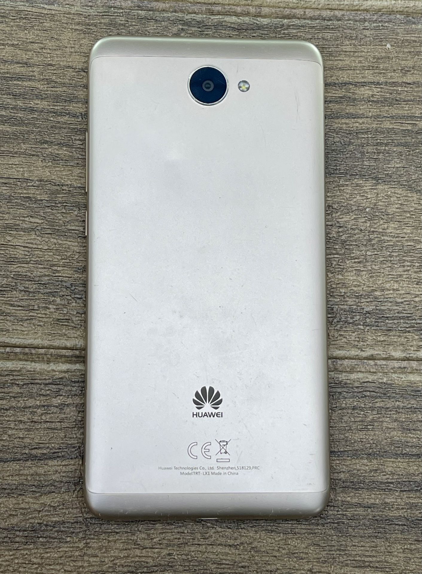 Телефон Huawei Y7- XL1 Gold - фото фото фото 0