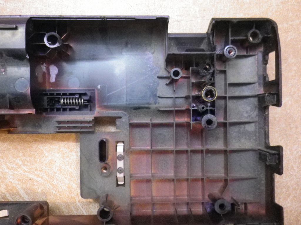 Б/У Корпус низ  (піддон) без сервісних кришок на msi Notebook MS-1757 - фото фото фото 3