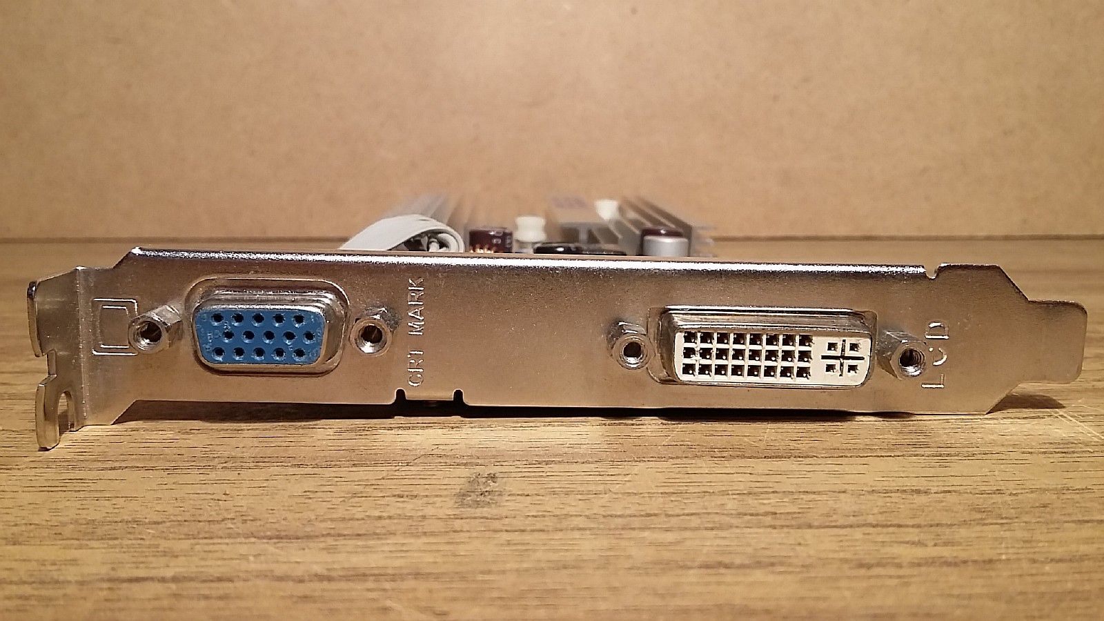 Видеокарта nVidia GeForce 8400GS ASUS EN8400GS  (PCI Express, 512Mb) - фото фото фото 4