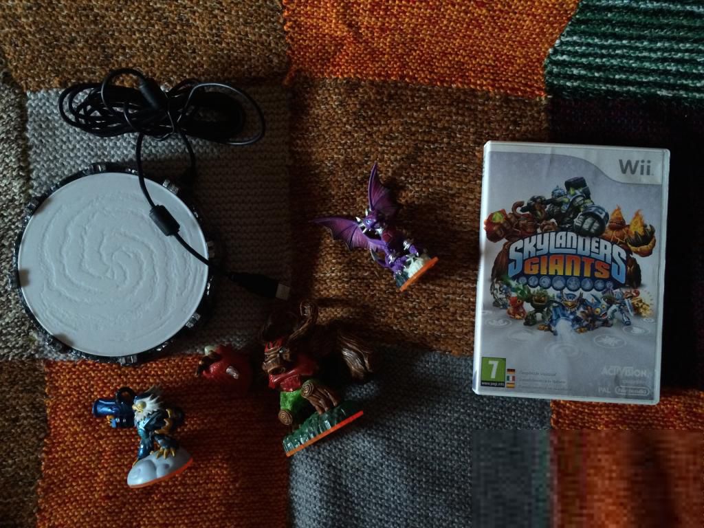 Игра на Nintendo Wii "Skylanders: Giants"      (PAL) - фото фото фото 0