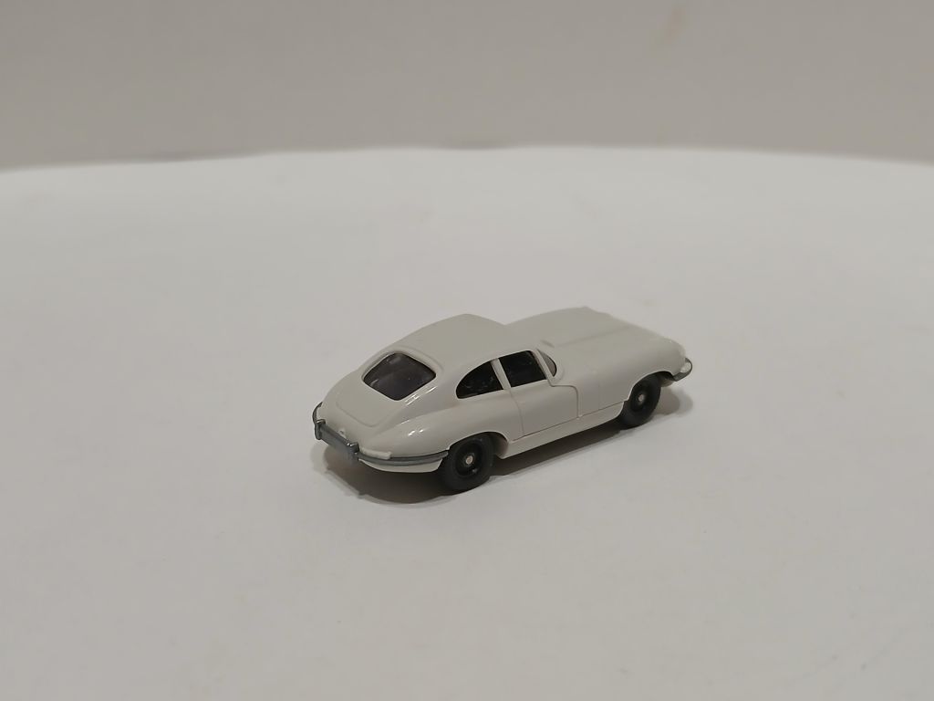 Автомобіль JAGUAR E-type. WIKING 1:87 H0  (11727) . - фото фото фото 1