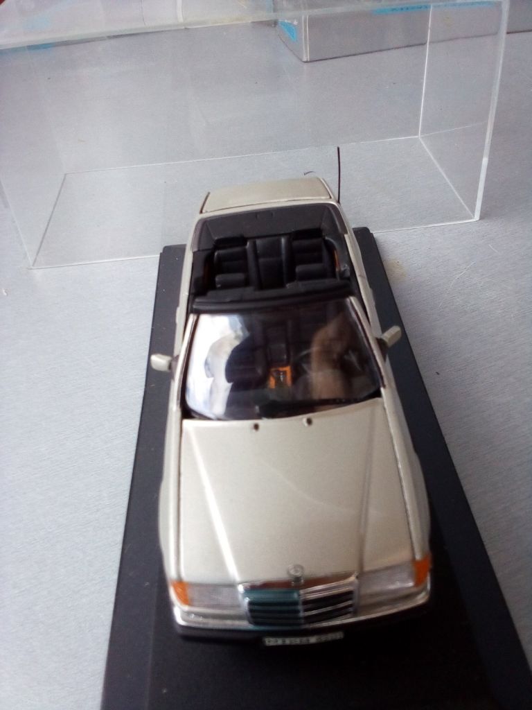 1/43 Minichamps Mercedes-Benz 300 CE-24 Cabriolet   (W124) - фото фото фото 4