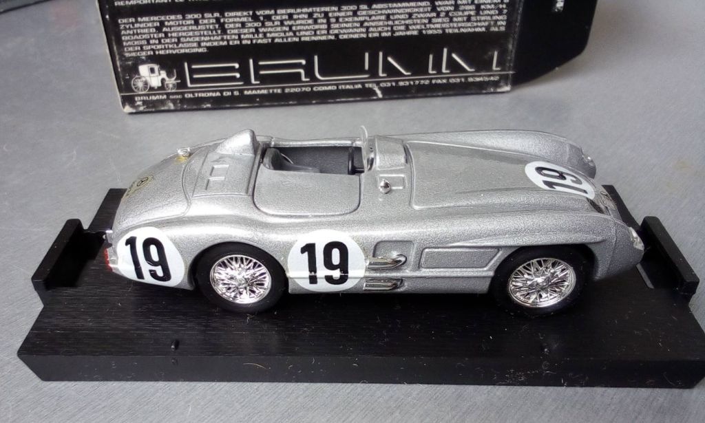 Brumm 1:43 Mercedes Benz 300 SLR #19 Le Mans - фото фото фото 2