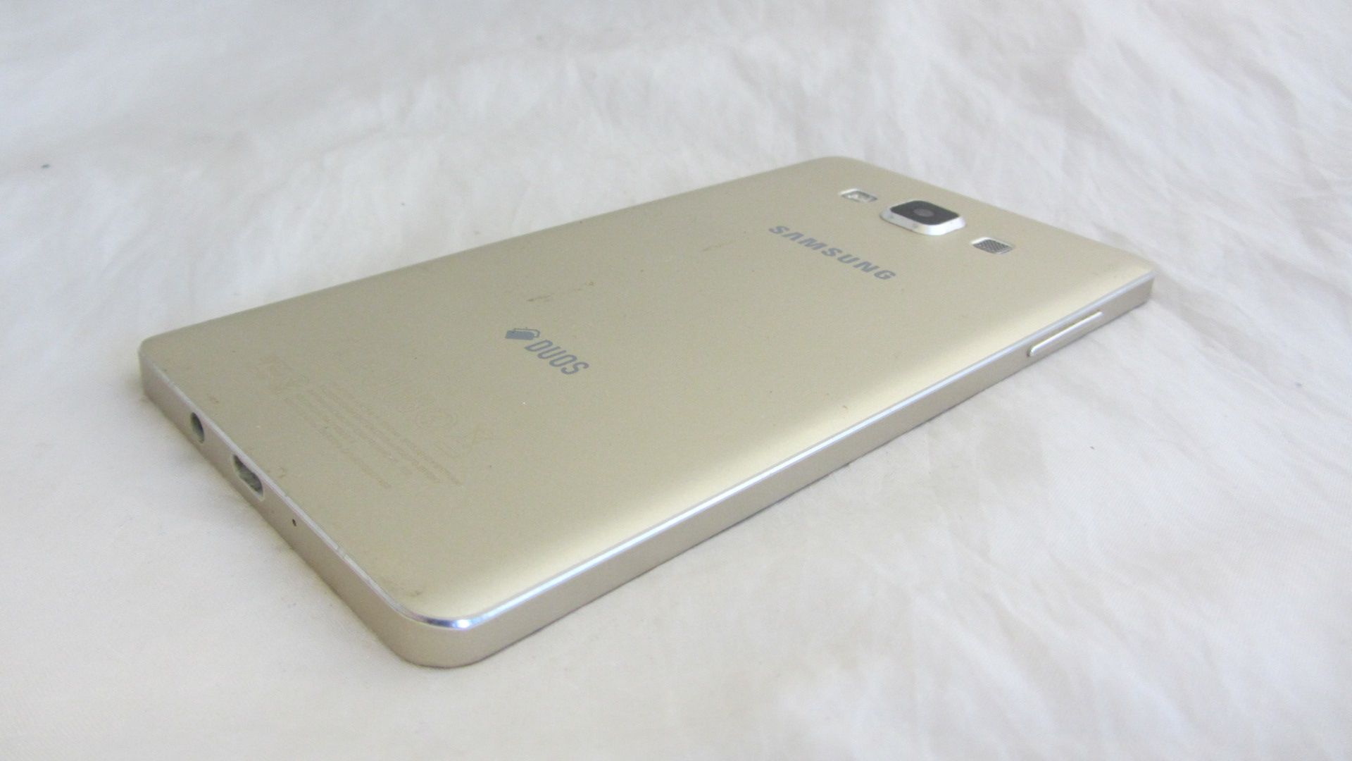 Samsung Galaxy A7 A700H/DS Gold  - фото фото фото 4