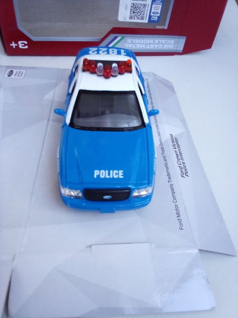Ford Crown Victoria Police Interceptor 1:42 Kinsmart - фото фото фото 7
