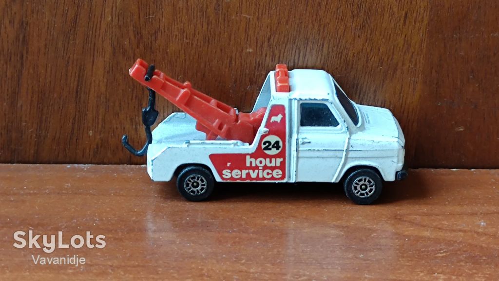 Corgi Ford Transit wrecker made in Great Britain - фото фото фото 4
