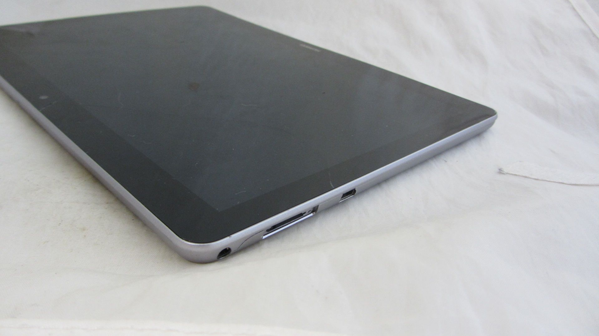 Планшет Huawei MediaPad T3 10 Wi-Fi    (AGS-W09) Space Grey - фото фото фото 2