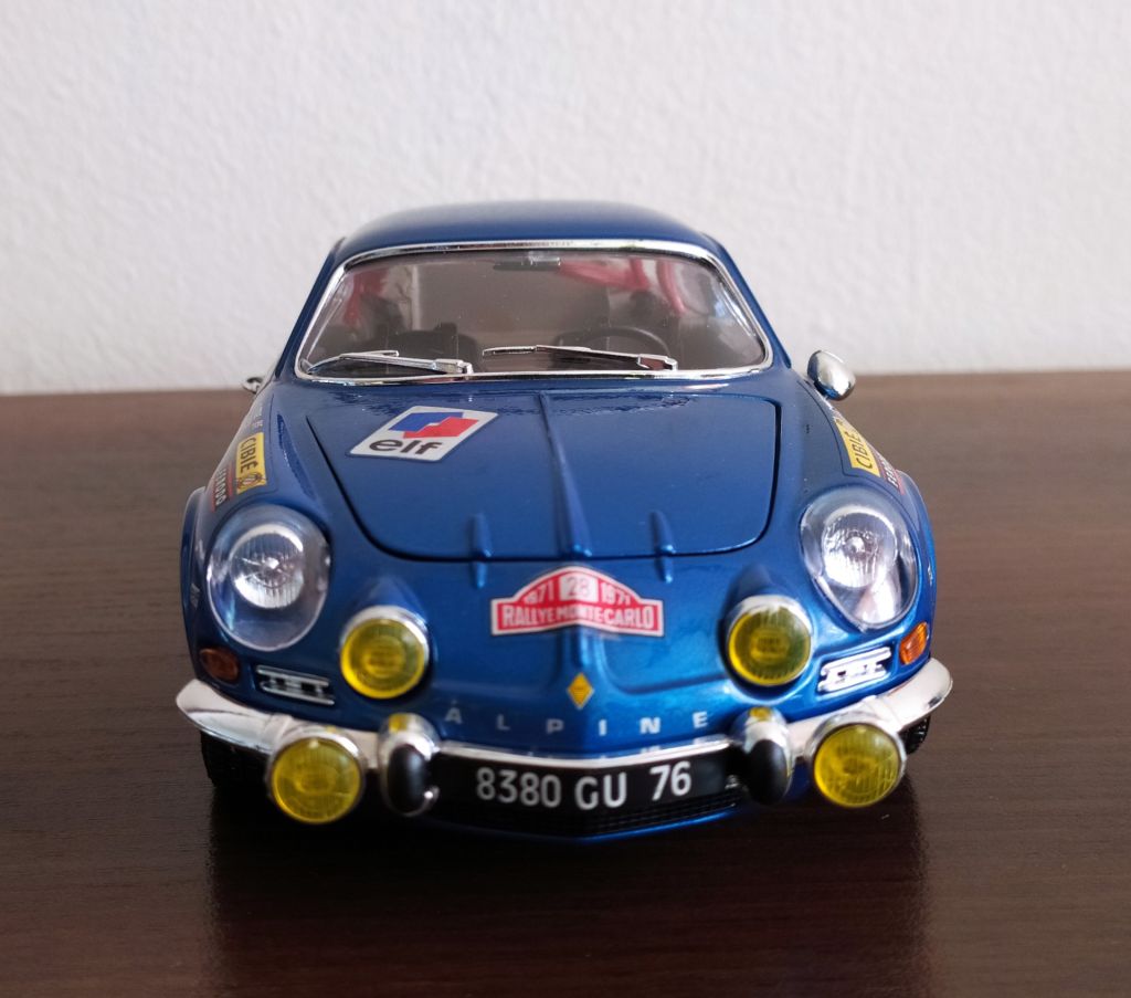 Burago Модель 1:16 автомобиля Renault Alpine  А110-1600S Авторалли Мarrakech 1971 - фото фото фото 1