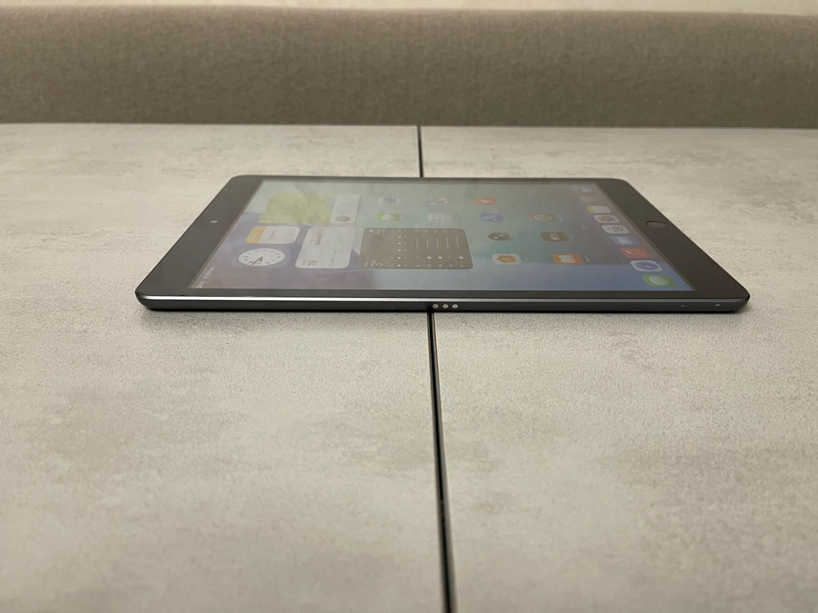 Планшет Apple iPad A2603 MK663LL/A  (9 Gen), 10.2", A13 Bionic, 64GB, 4G LTE - фото фото фото 2