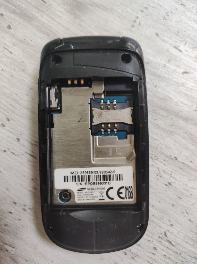 Samsung E1151 на запчастини - фото фото фото 3