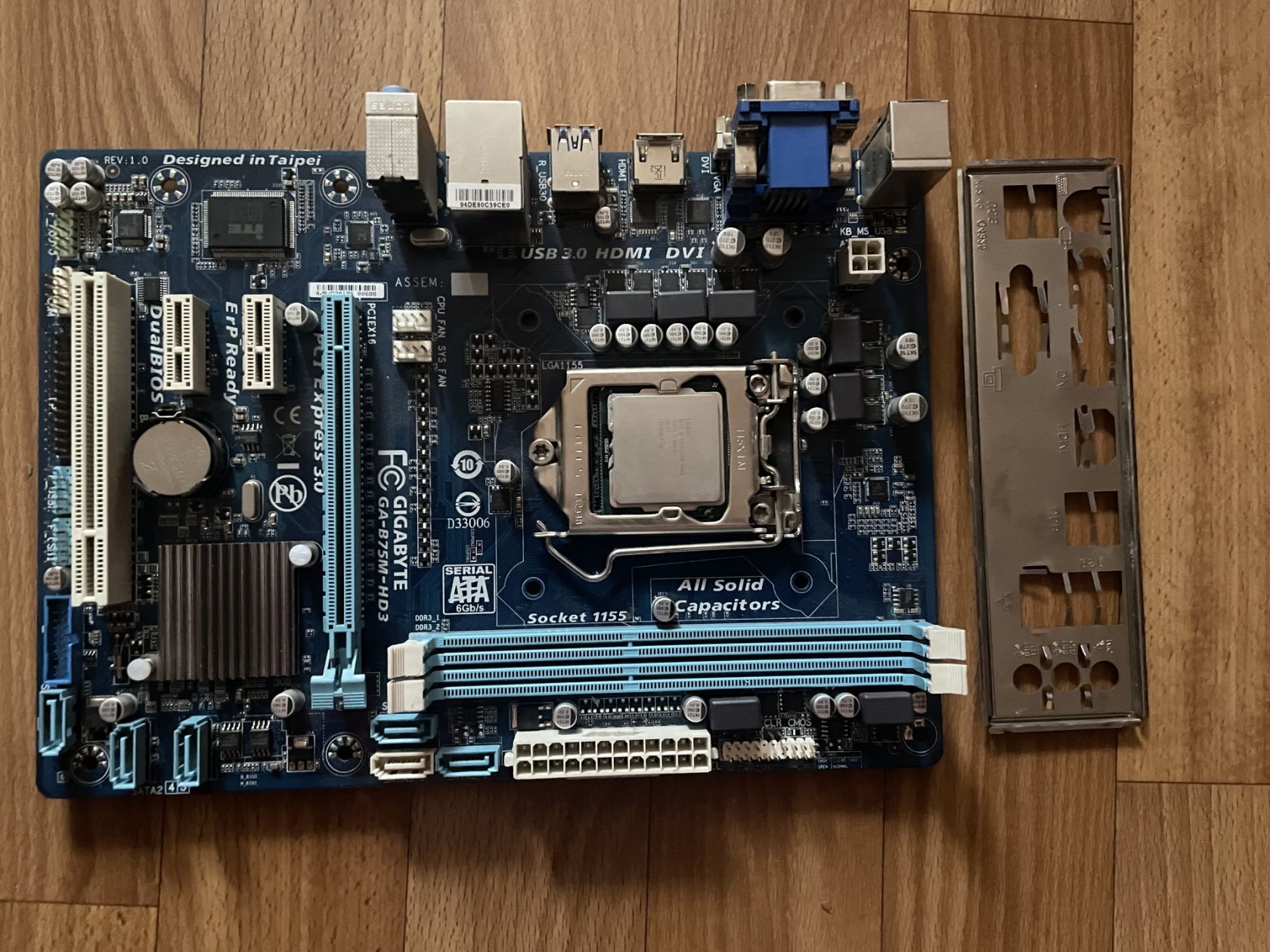 s1155 Gigabyte GA-B75M-HD3 - фото фото фото 3