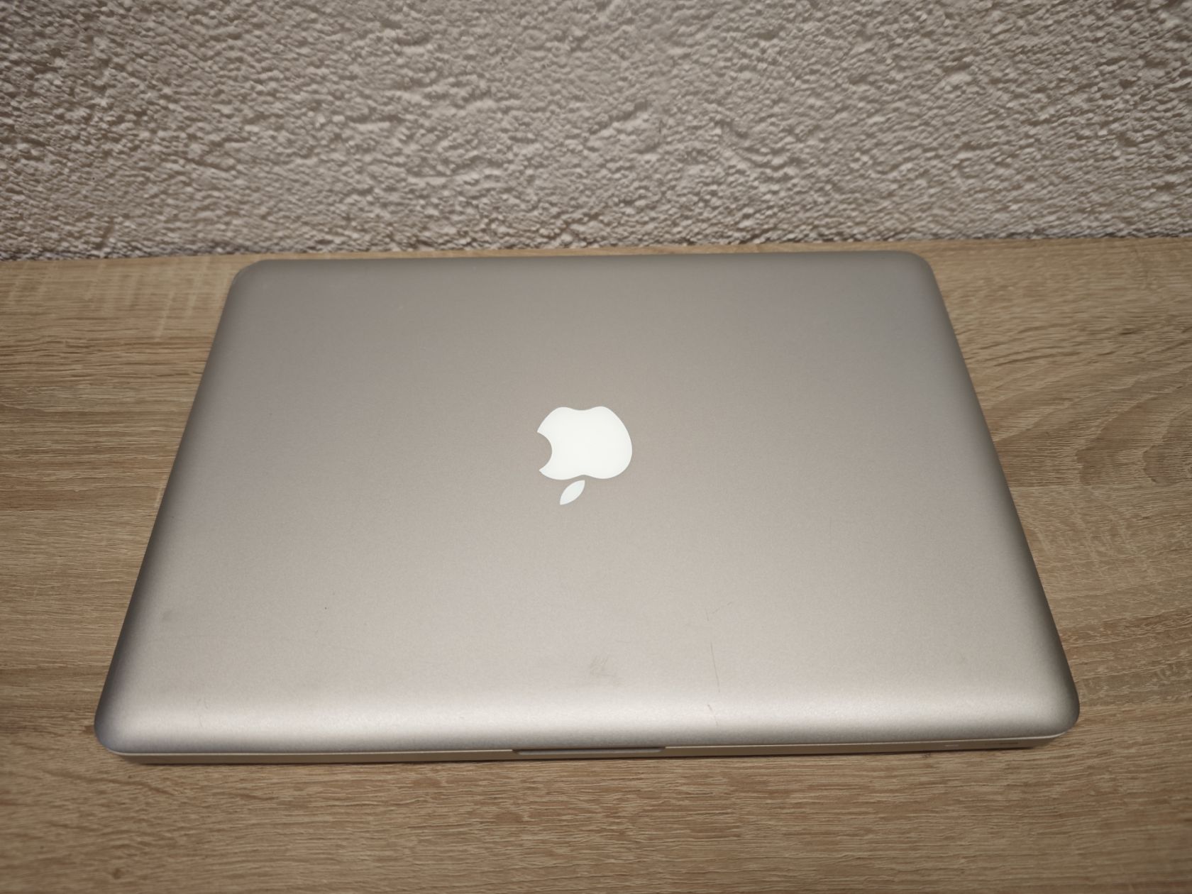 MacBook Pro 13.3" Intel Core P7550/DDR3 4Gb/HDD 80Gb/GF9400 - фото фото фото 1