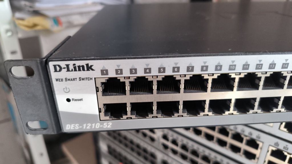 Комутатори D-Link DES-1210-52 48P WEB Smart Switch - фото фото фото 2