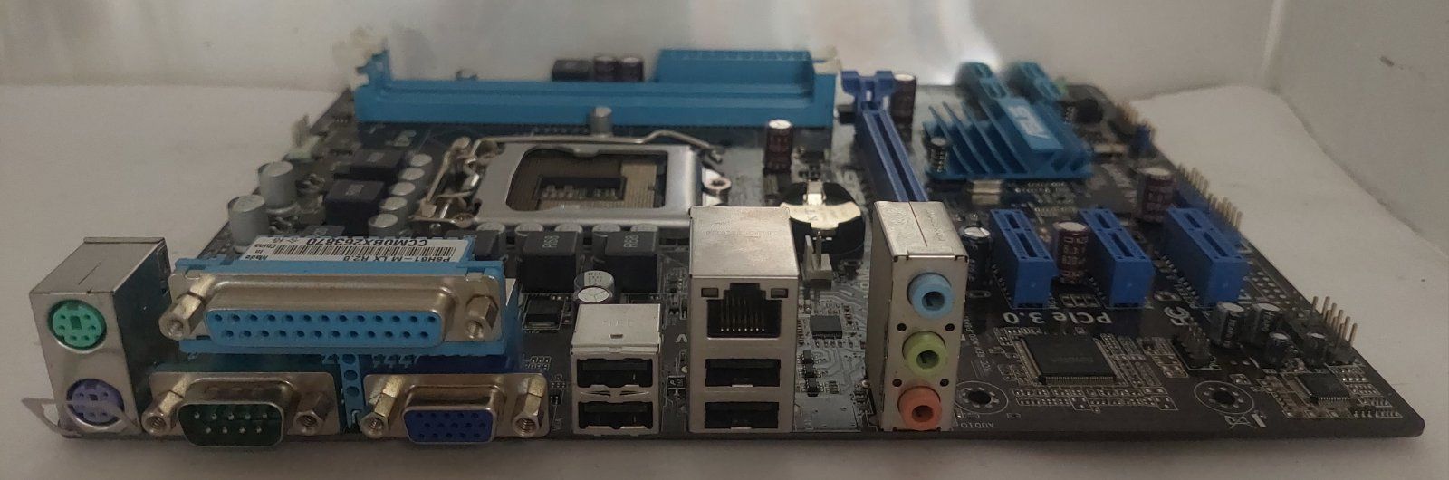 Материнська плата s1155 / ASUS P8H61-M LX3 R2.0 / MicroATX 2x DDR3  б/в - фото фото фото 2