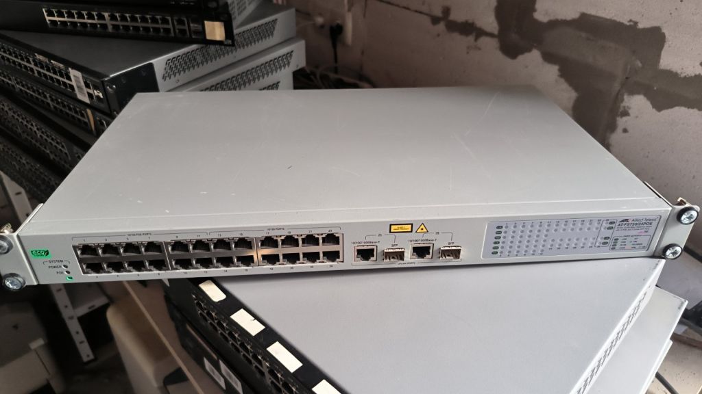 Комутатор Alied Telesis AT-FS750/24 POE - фото фото фото 0