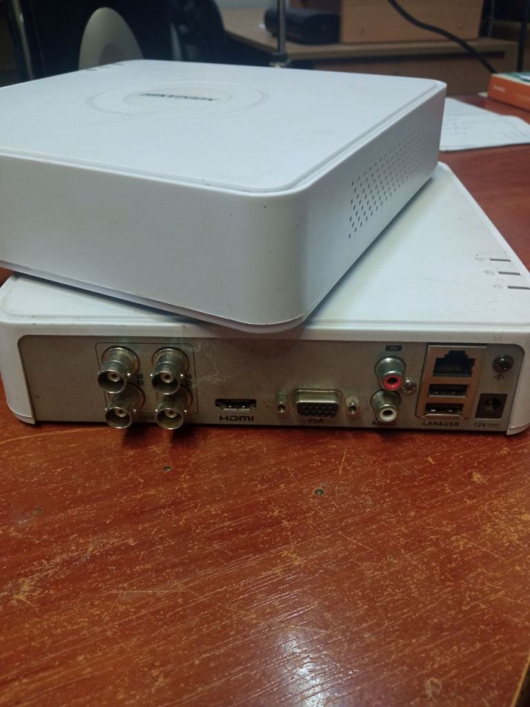 DVR  HIKVISION  DS-7104HQHI-K1 - фото фото фото 0