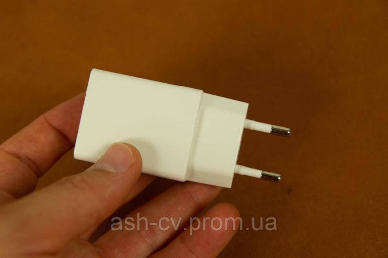 Зарядний пристрій USB 5V 1.5A (з Німеччини) - фото фото фото 3