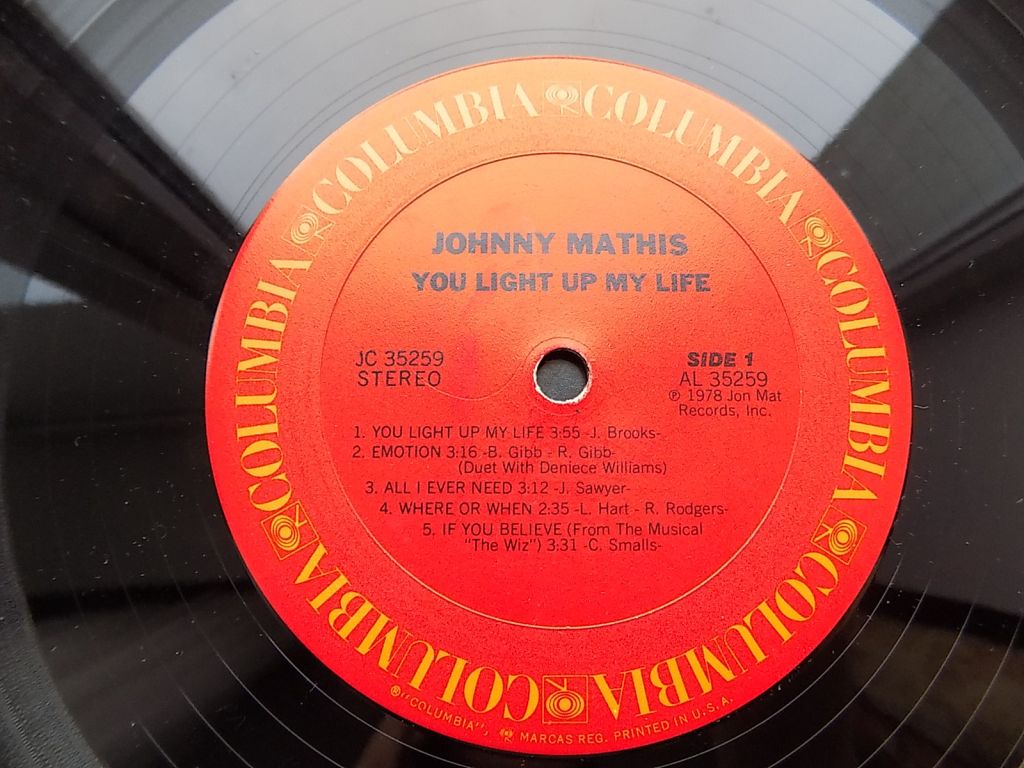 Виниловая пластинка Johnny Mathis - You Light Up My Life Пр-во США - фото фото фото 3
