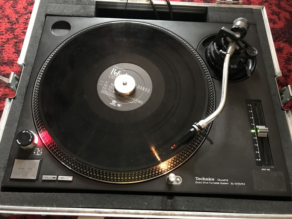 Виниловый проигрыватель Technics SL-1210MK2 - фото фото фото 0