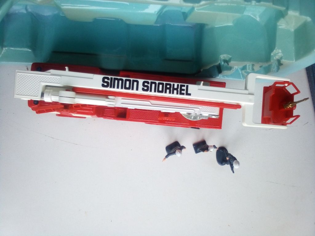 Matchbox SuperKings K-39 ERF Snorkel Fire Engine 1987 - фото фото фото 8