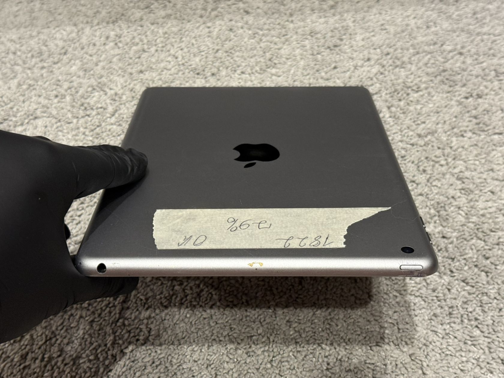 Планшет Apple iPad 5 A1822 32Gb Space Gray - фото фото фото 4