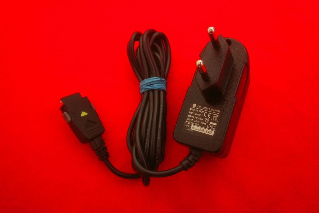 Зарядка Зарядное устройство LG TA-25RG2 - фото фото фото 0