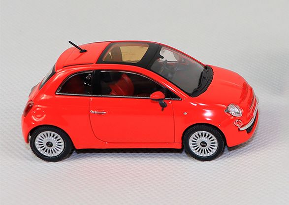 Масштабна модель Fiat 500  (1:43 Cararama/Howgwell) - фото фото фото 2