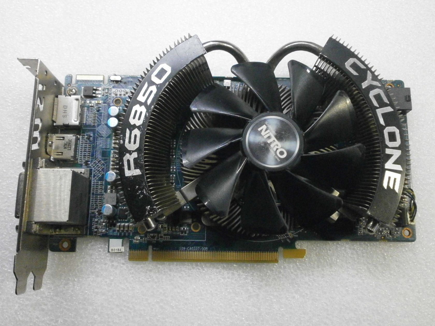 AMD Radeon HD7850 2Gb 256bit DDR5 - фото фото фото 0