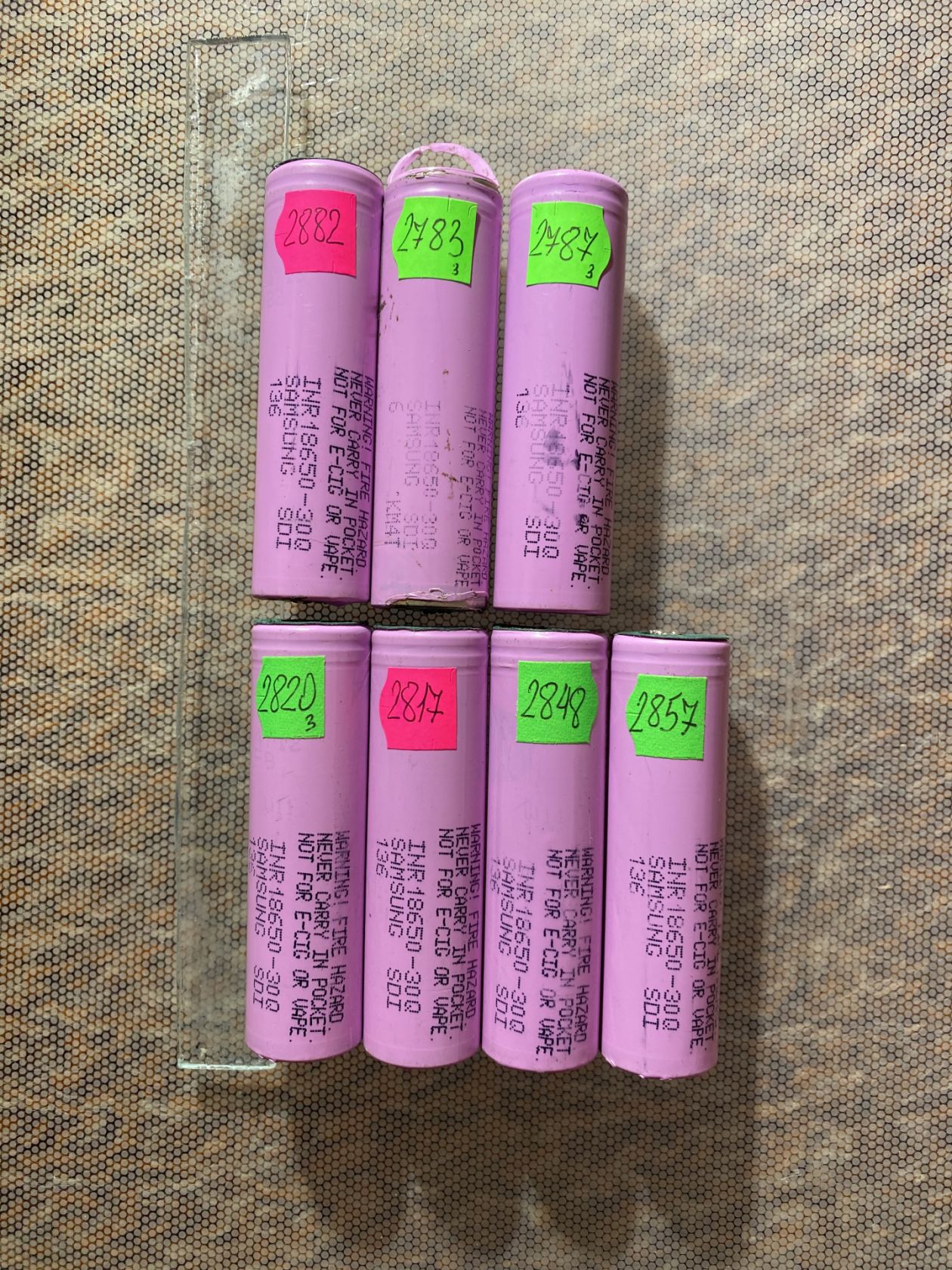 Акумулятори 18650, лот 7шт. Справні, протестовані на ємність - фото фото фото 0