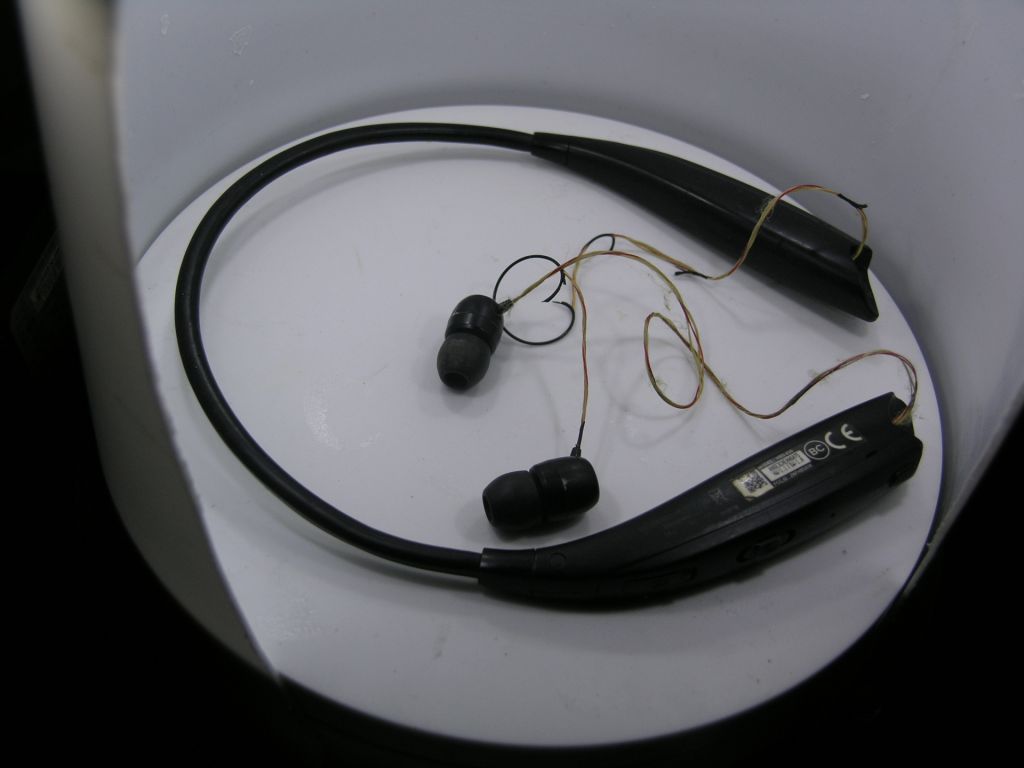 bluetooth стерео гарнитура lg Tone HBS-830 з США - фото фото фото 7
