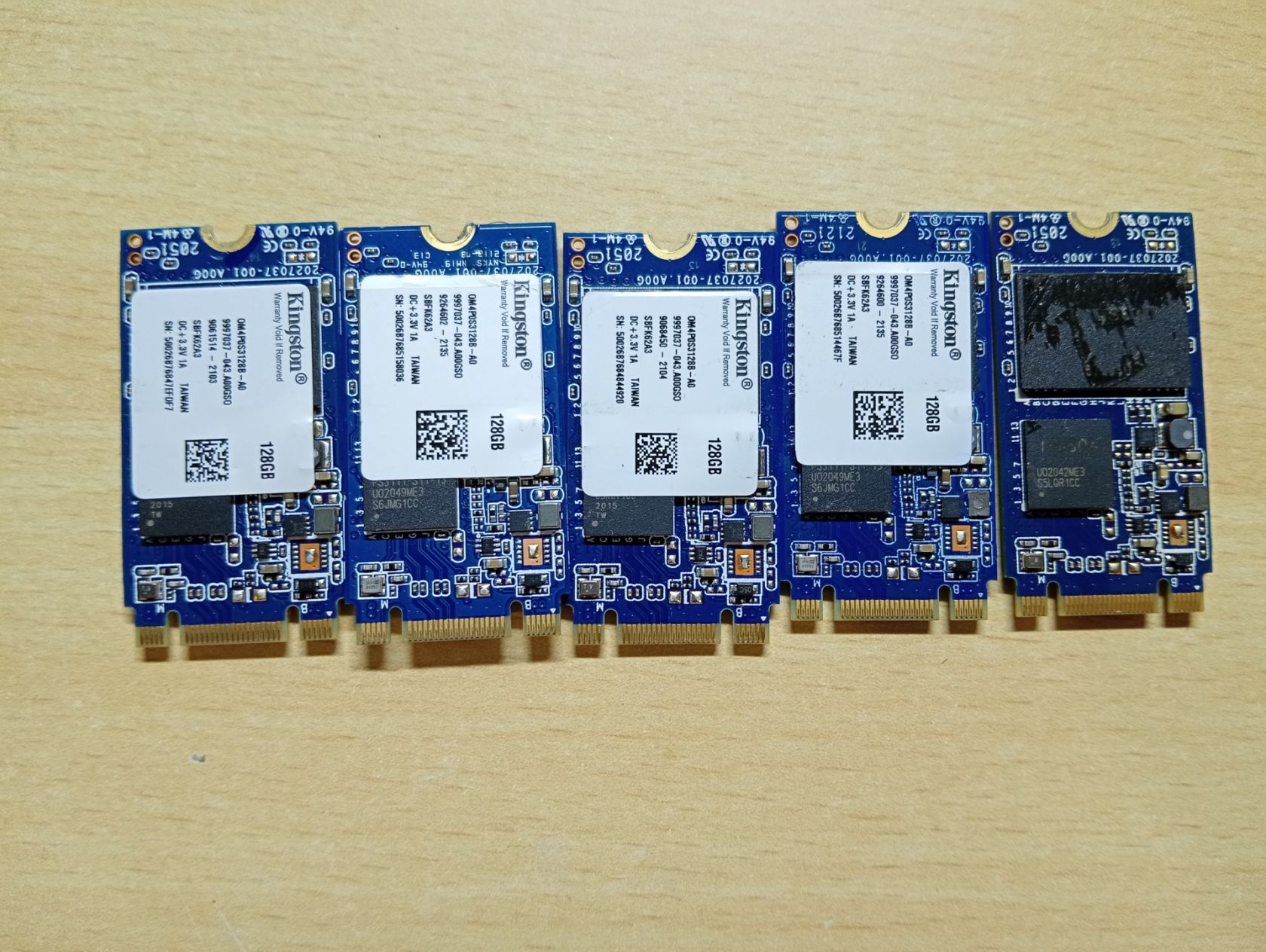 m2 sata ssd Kingston 128gb 5 штук  (не виявляються системою) - фото фото фото 1