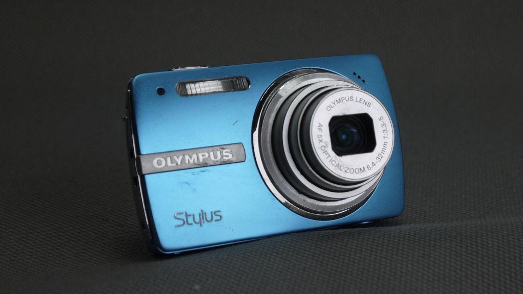 Цифровой фотоаппарат Olympus Stylus 820 8.0Mpix All-Weather camera блакитний Вживане - фото фото фото 0