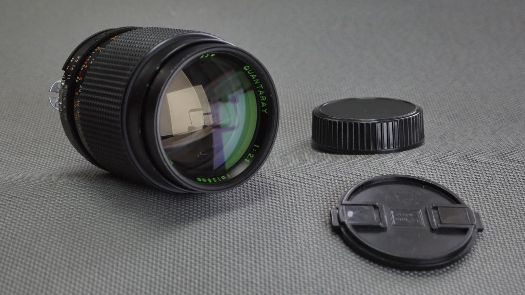 Nikon F светосильный телеобъектив Quantaray        (sigma) 135mm/2,8 ф52мм Вживане - фото фото фото 0