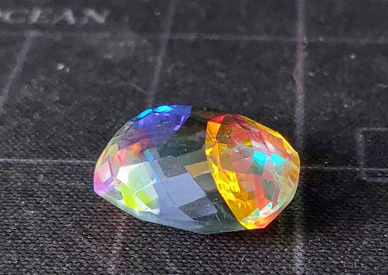Радужный кварц 19.45Ct - фото фото фото 2