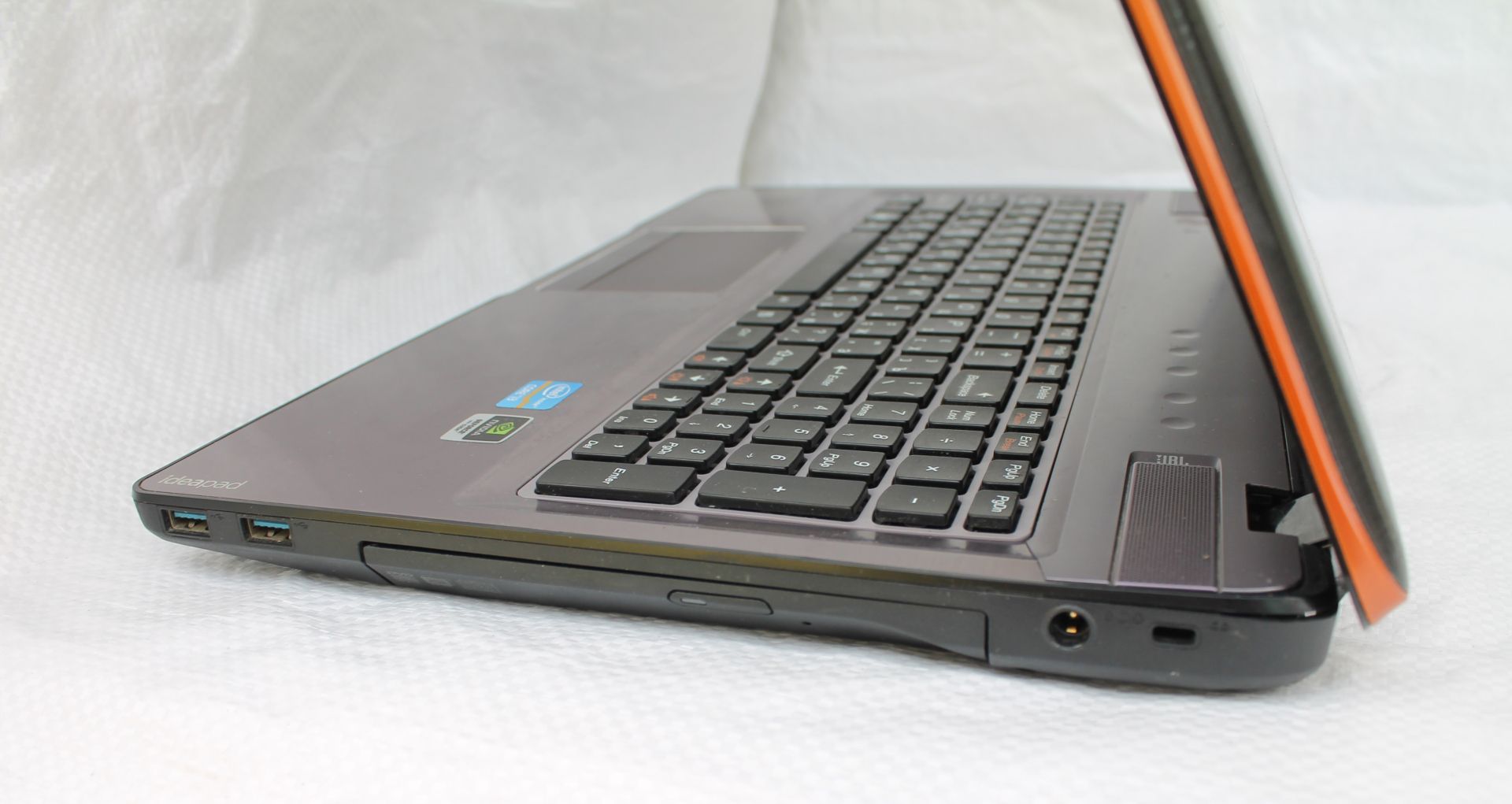 Ноутбук LENOVO Y570 - фото фото фото 5