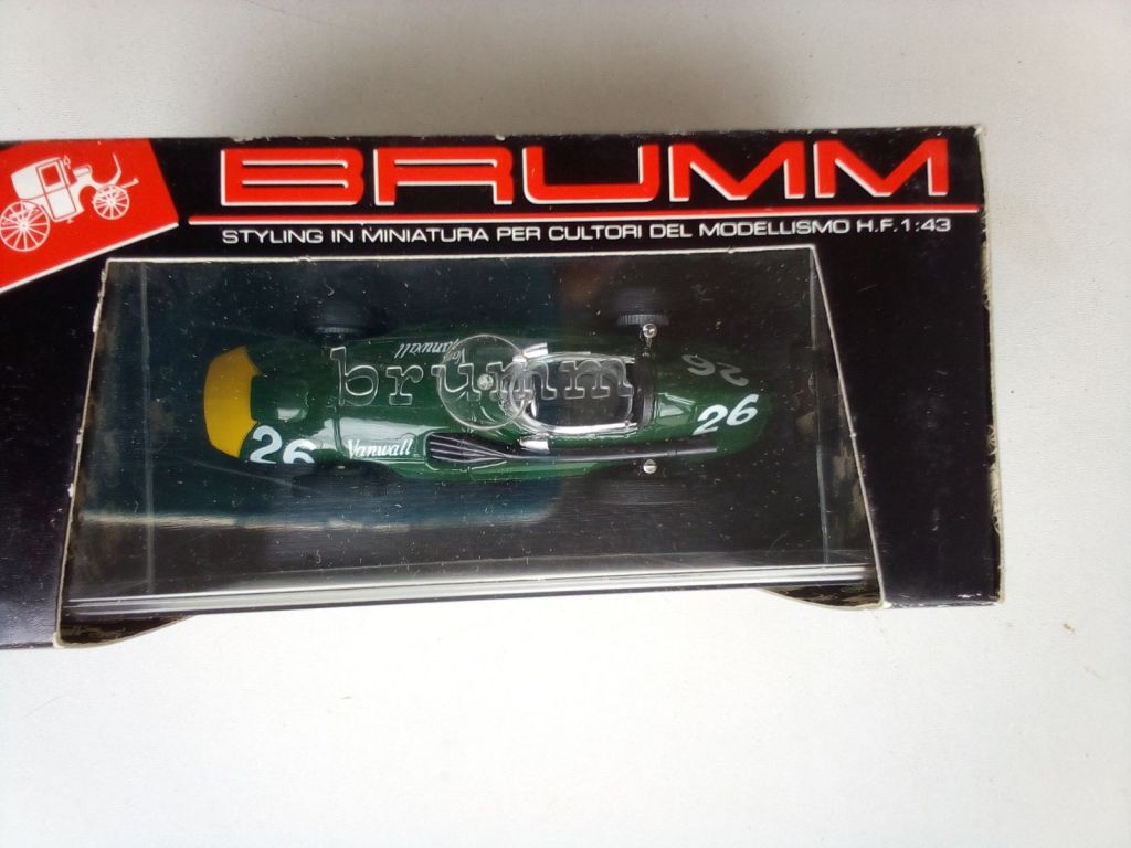 BRUMM Vanwall F1 1958 Stirling Moss GP Italia 1/43 - фото фото фото 2