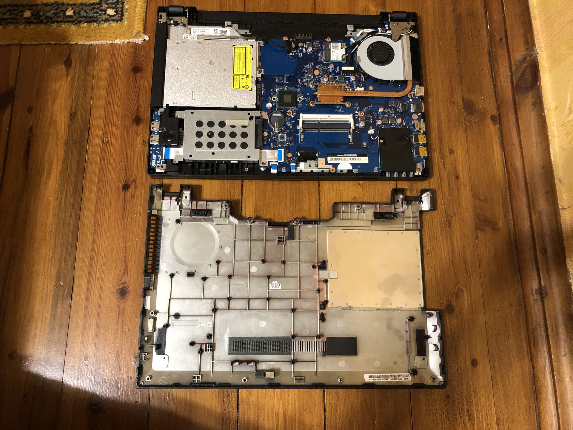ASUS  PRO PU550C на частини - фото фото фото 2