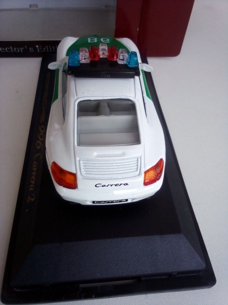 Porsche 996 Carrera 2 Polizei by Yat Ming 1:43 - фото фото фото 2