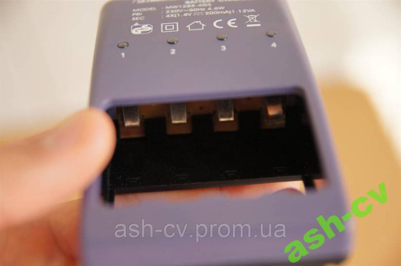 Зарядний пристрій для акумуляторів AA SKYMASTER MW1288-4GS - фото фото фото 3