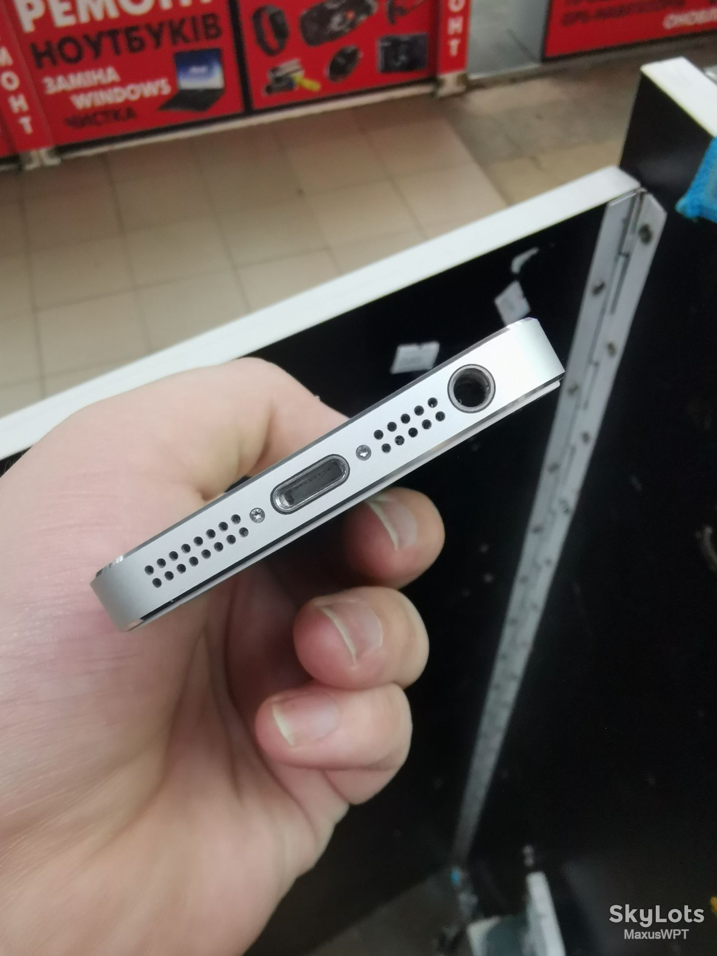 #1691 Sklad iphone 5s silver green stick - фото фото фото 3