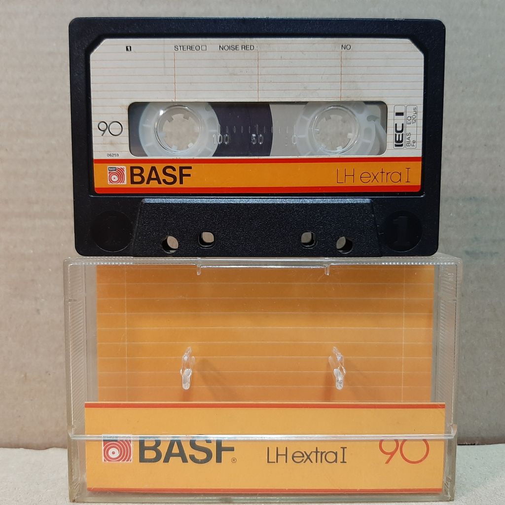 Кассета  BASF  б/у - фото фото фото 1