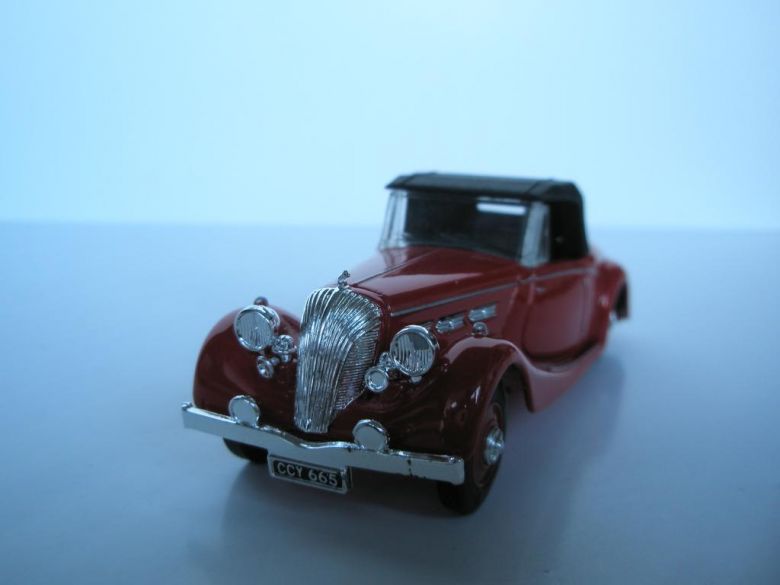 Triumph Dolomite. Dinky DYS-17  -1890- - фото фото фото 7