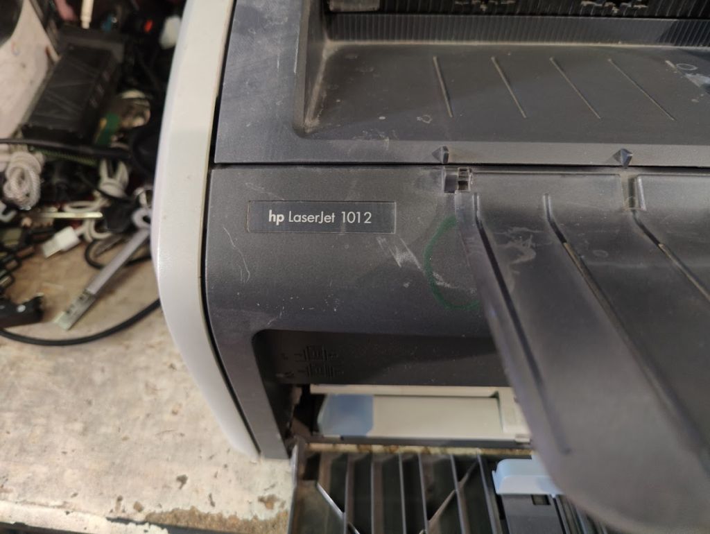 Лазерный принтер HP LaserJet 1012 с картриджем № 25220717 - фото фото фото 3
