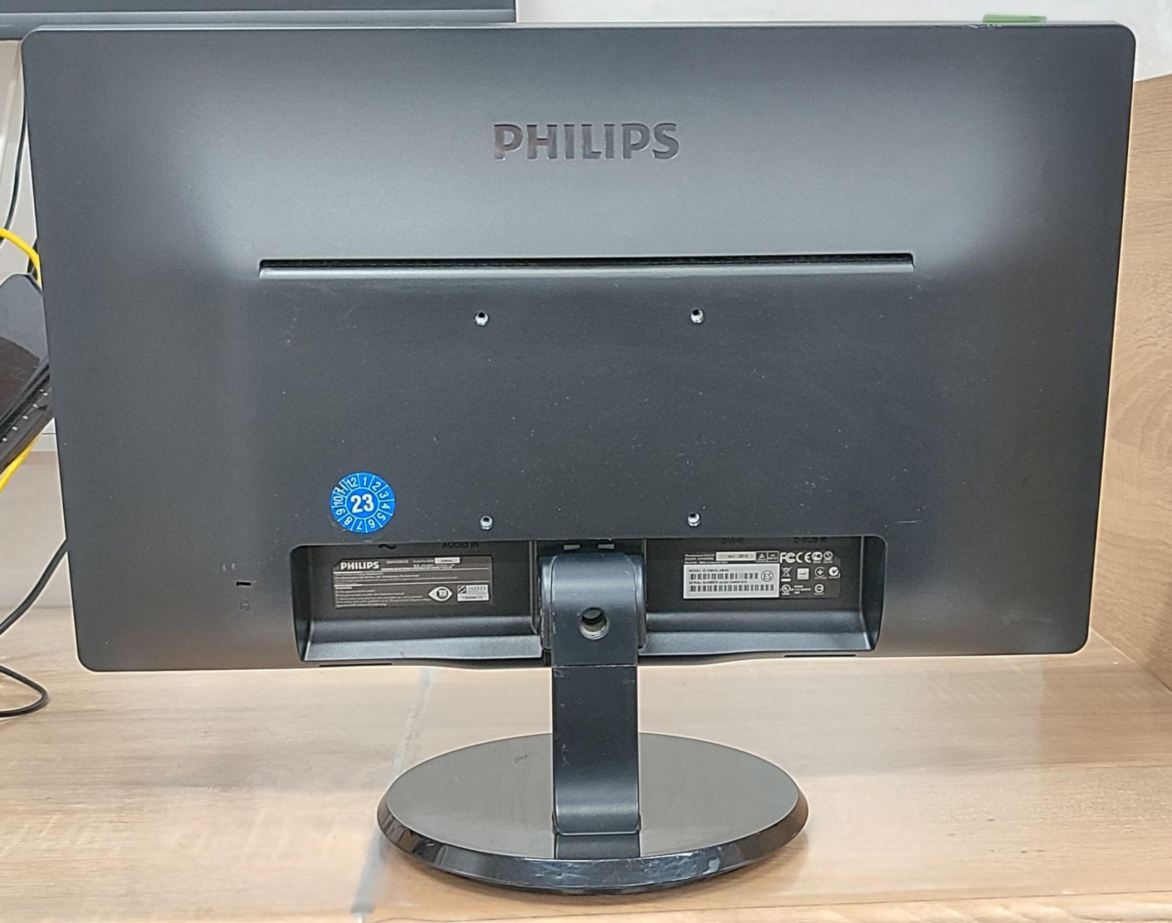 Монітор Philips 226V4L/21.5"  (1920x1080) TN/DVI, VGA - б/в - фото фото фото 1
