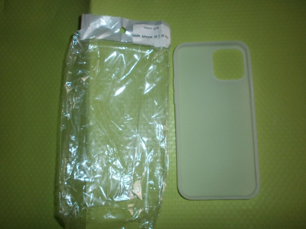 Силиконовый чехол-накладка для iPhone 12 / 12 Pro, белый, новый - фото фото фото 2
